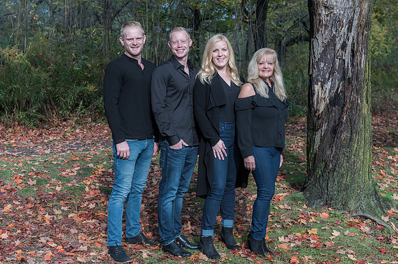 Brenda & Family-11