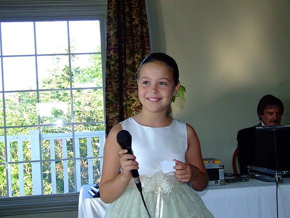Alyssa giving her speech© Garrie Russell